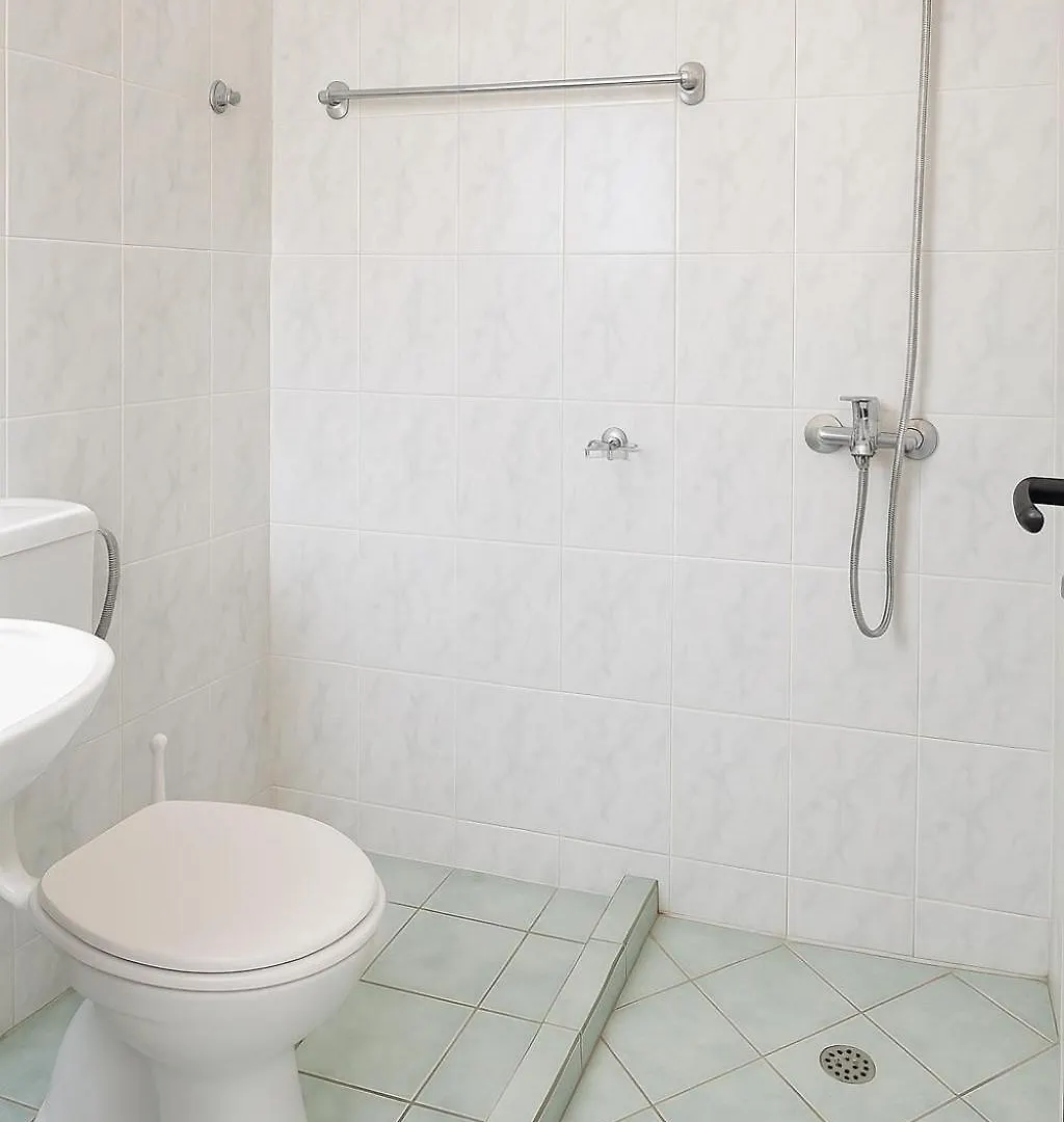 Hotel Ardjan Golem